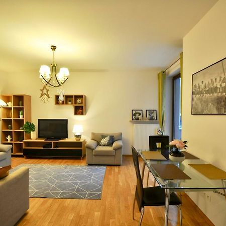 Mlociny Metro Apartment Warszawa Eksteriør bilde