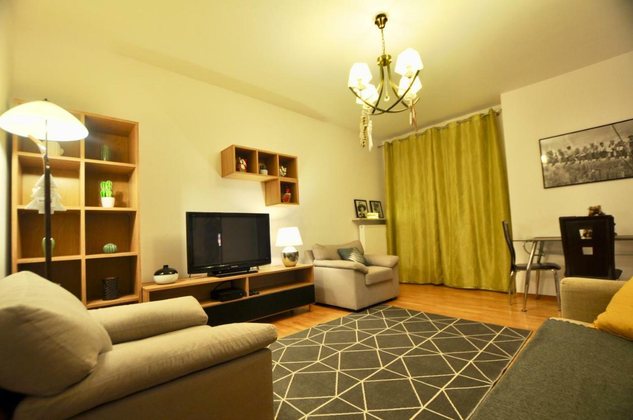Mlociny Metro Apartment Warszawa Eksteriør bilde